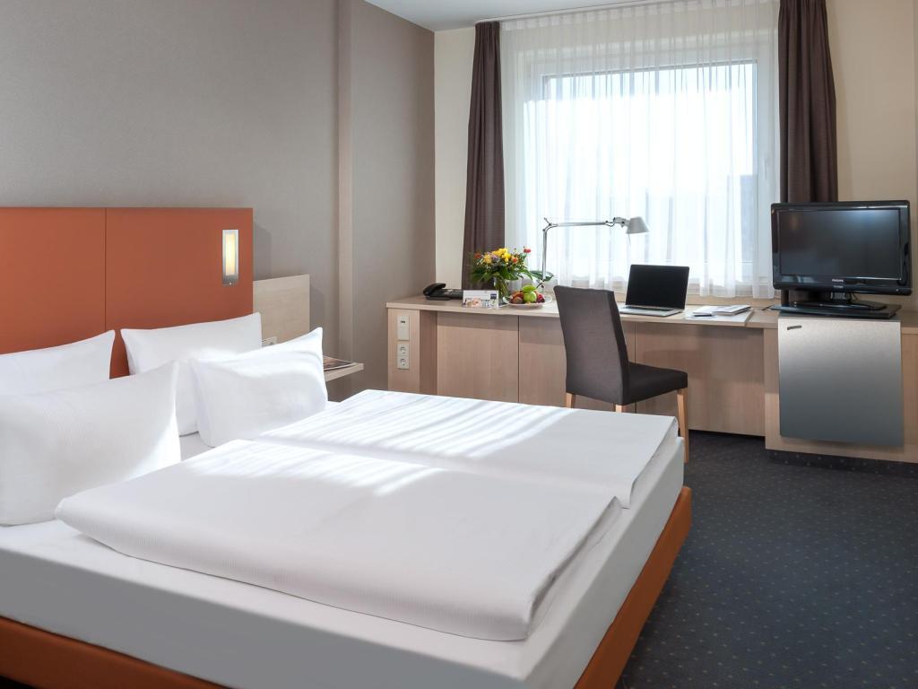 Essential By Dorint Berlin-Adlershof Hotel Exterior foto